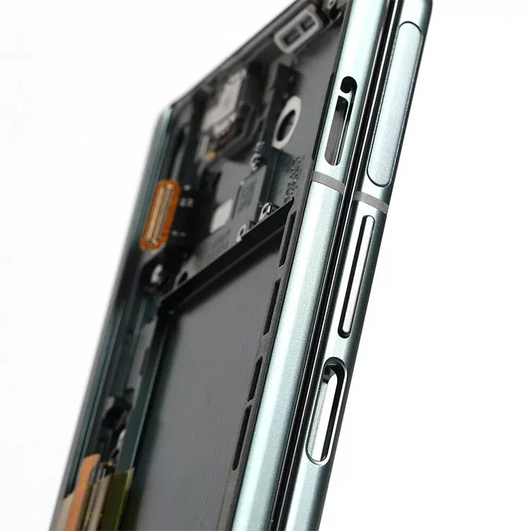 Possupium III LCD Screens